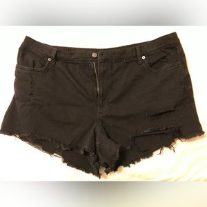 American Eagle black shorts